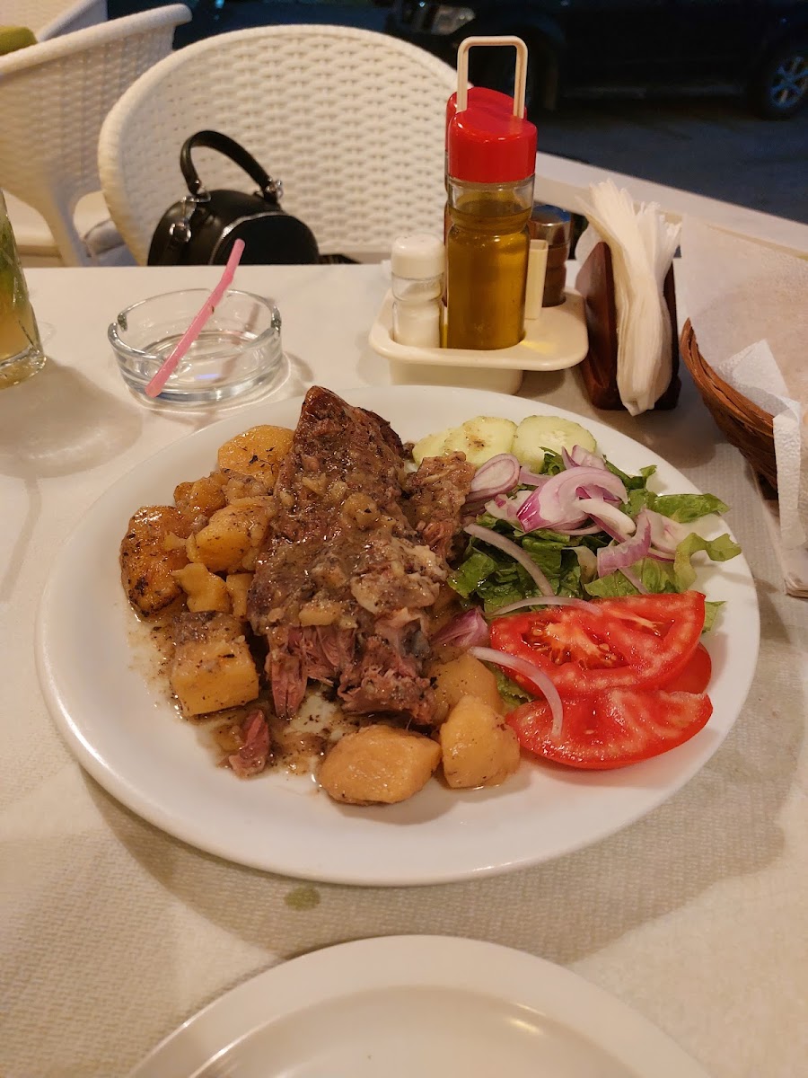 Santa Barbara Kostas Lakis Restaurant Cafe Bar-6